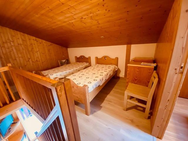 Duplex Apartment in Village Center with Balcony and Mountain View FR-1-459-216 - La Clusaz