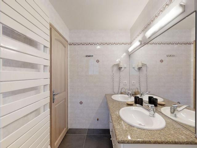 Spacious 91m² Apartment for 9, Ski-in/Ski-out, Garden, Near Chinaillon Center FR-1-467-57 - Le Grand Bornand