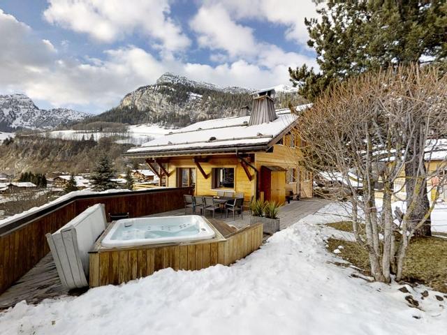 Spacious 91m² Apartment for 9, Ski-in/Ski-out, Garden, Near Chinaillon Center FR-1-467-57 - Le Grand Bornand