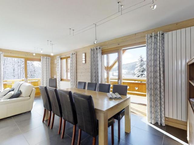 Spacious 91m² Apartment for 9, Ski-in/Ski-out, Garden, Near Chinaillon Center FR-1-467-57 - Le Grand Bornand