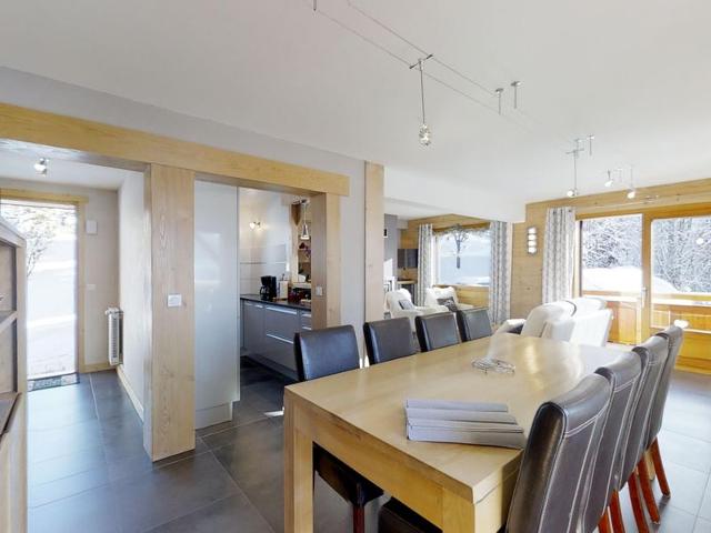 Spacious 91m² Apartment for 9, Ski-in/Ski-out, Garden, Near Chinaillon Center FR-1-467-57 - Le Grand Bornand