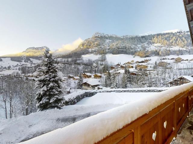 Spacious 91m² Apartment for 9, Ski-in/Ski-out, Garden, Near Chinaillon Center FR-1-467-57 - Le Grand Bornand
