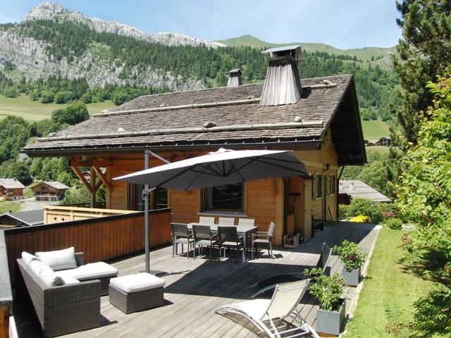 Spacious 91m² Apartment for 9, Ski-in/Ski-out, Garden, Near Chinaillon Center FR-1-467-57 - Le Grand Bornand