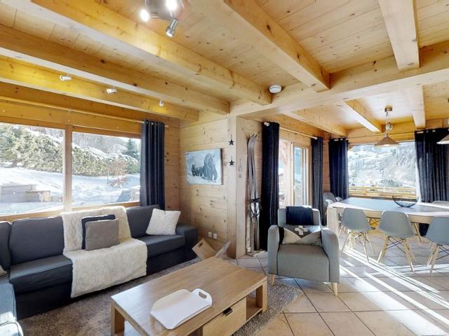 Cozy Chalet for 11, Near Slopes, Stunning Views, BBQ, Volleyball & More! - Le Grand-Bornand FR-1-467-58 - Le Grand Bornand