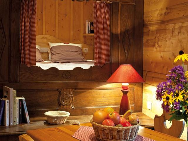 Stylish 3BR Apt with Pool & Sauna, 100m from Ski Slopes – Pet Friendly FR-1-467-45 - Le Grand Bornand