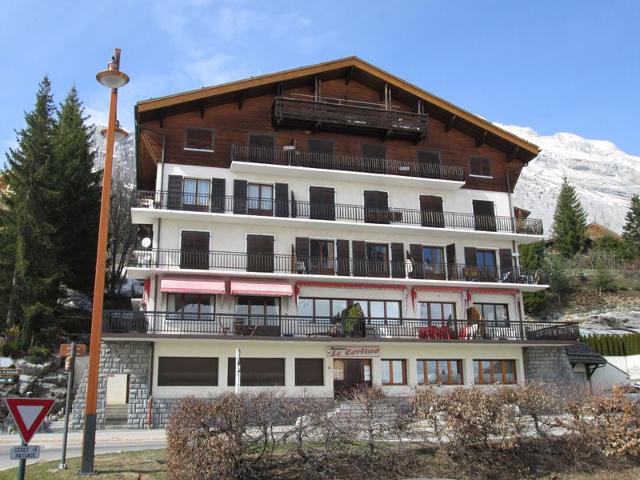 Stylish 3BR Apt with Pool & Sauna, 100m from Ski Slopes – Pet Friendly FR-1-467-45 - Le Grand Bornand