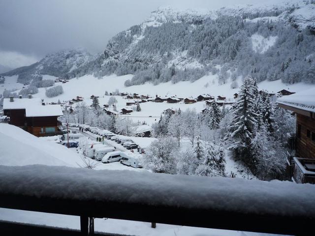 Luxury Chalet with Ski-In/Ski-Out, Sauna & Outdoor Jacuzzi at Le Grand-Bornand FR-1-467-68 - Le Grand Bornand