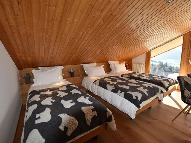 Luxury Chalet with Ski-In/Ski-Out, Sauna & Outdoor Jacuzzi at Le Grand-Bornand FR-1-467-68 - Le Grand Bornand