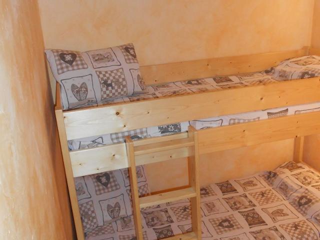 Charming Studio, Village Center, South Terrace, Near Ski Pistes, Sleeps 4 FR-1-467-83 - Le Grand Bornand