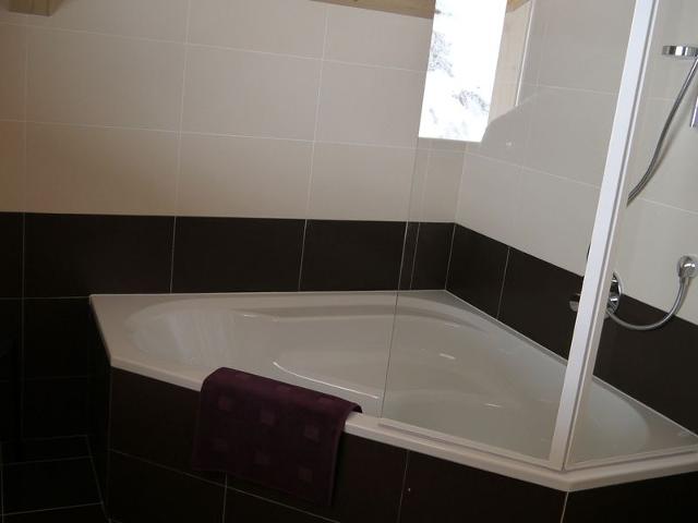 Spacious chalet for 10 people with parking and pets allowed FR-1-467-71 - Le Grand Bornand