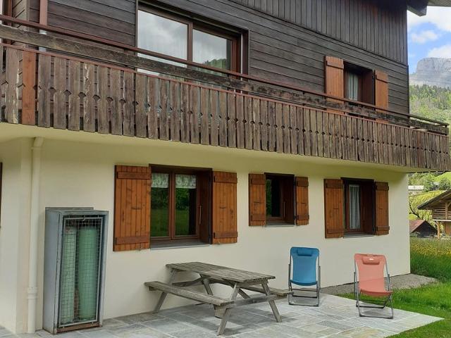 Spacious 2-BR Apartment in Le Grand-Bornand - Near Ski Slopes and Village Center FR-1-467-76 - Le Grand Bornand