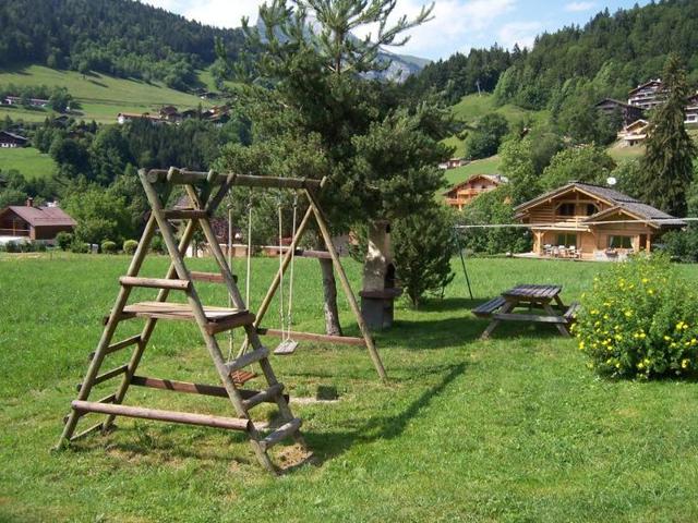 Spacious 2-BR Apartment in Le Grand-Bornand - Near Ski Slopes and Village Center FR-1-467-76 - Le Grand Bornand