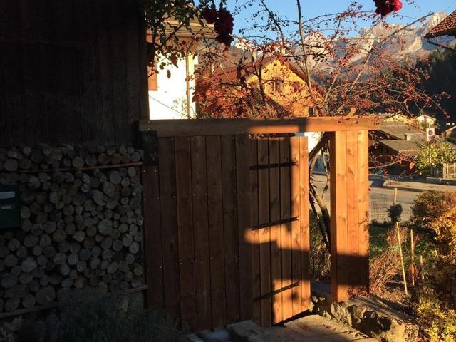 Charming Mountain Retreat: Cozy 6-Person Apartment with Sauna, Wood Stove, and Terrace FR-1-467-87 - Le Grand Bornand