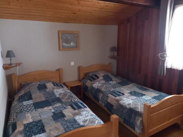 Spacious Savoyard chalet apt, equipped kitchen, 4 bedrooms, 2 baths, Le Chinaillon FR-1-467-60 - Le Grand Bornand