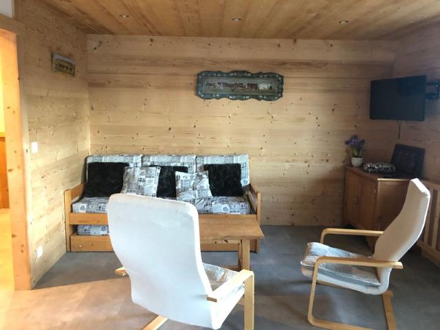 Modern 3-bedroom apartment with balcony near slopes, parking and garage FR-1-467-53 - Le Grand Bornand