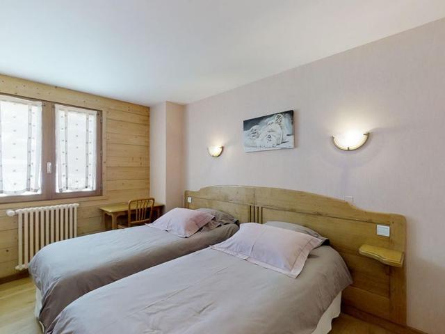 Ski-In/Ski-Out 2BR Apartment with Garden, BBQ, and Stunning Mountain Views FR-1-467-55 - Le Grand Bornand
