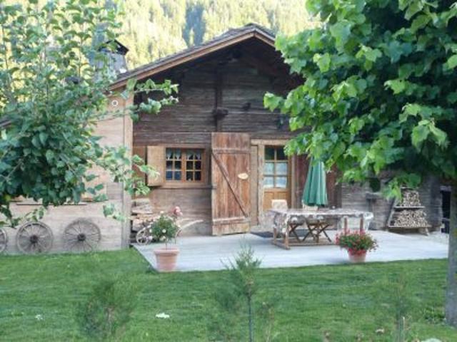 Spacious 160m² Apt for 12 with Jacuzzi, Sauna, Terrace, Garden, 300m from Village Center FR-1-467-89 - Le Grand Bornand
