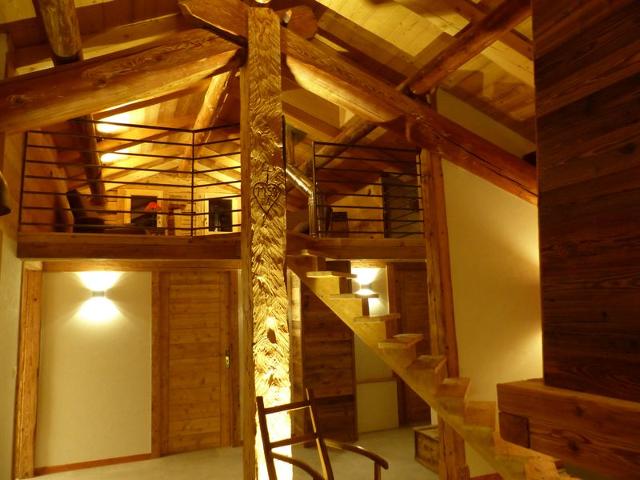 Stunning 4-Star Apartment: Mountain Views, Hot Tub, Near Ski Slopes, Sleeps 10 FR-1-467-100 - Le Grand Bornand