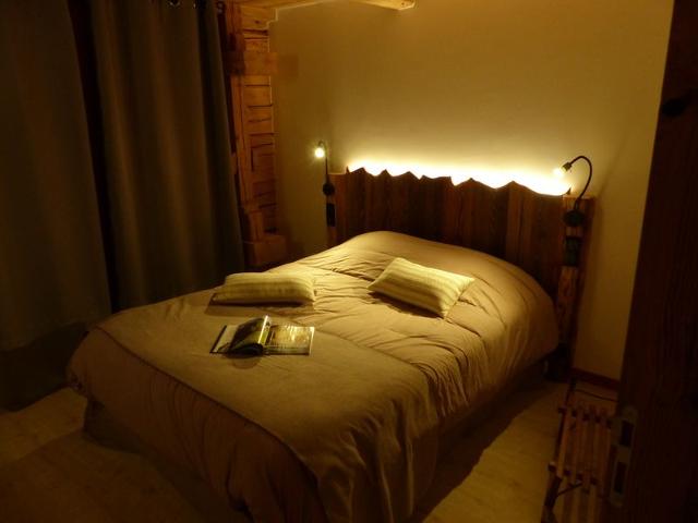 Stunning 4-Star Apartment: Mountain Views, Hot Tub, Near Ski Slopes, Sleeps 10 FR-1-467-100 - Le Grand Bornand