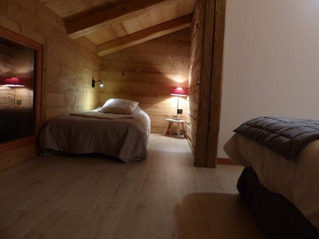 Stunning 4-Star Apartment: Mountain Views, Hot Tub, Near Ski Slopes, Sleeps 10 FR-1-467-100 - Le Grand Bornand
