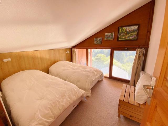 3-Room Apartment with Mezzanine, Sleeps 6, Ski-In/Ski-Out at Morillon 1100 FR-1-412-90 - Morillon Village