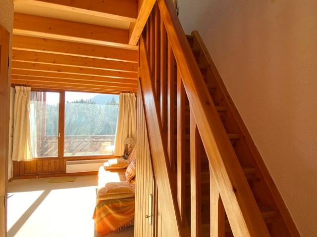 3-Room Apartment with Mezzanine, Sleeps 6, Ski-In/Ski-Out at Morillon 1100 FR-1-412-90 - Morillon Village