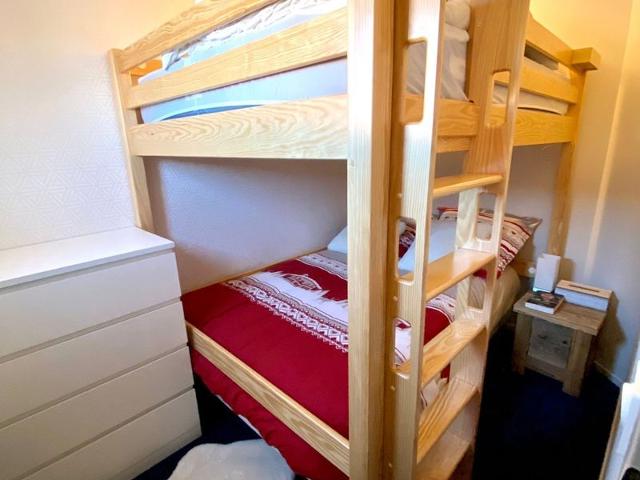 Renovated Apartment in Falaise, Morzine – Ski-in/Ski-out, Sleeps 4, Balcony, WiFi FR-1-634-97 - Avoriaz