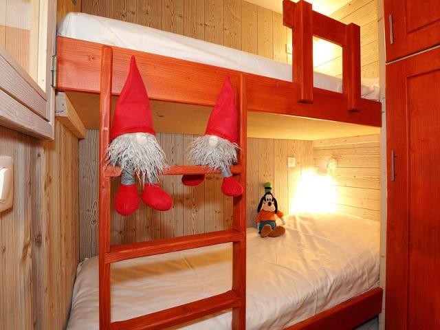 Renovated Family Apartment in Courchevel 1650 - Sleeps 6, Close to Slopes with Stunning Views FR-1-575-206 - Courchevel 1650