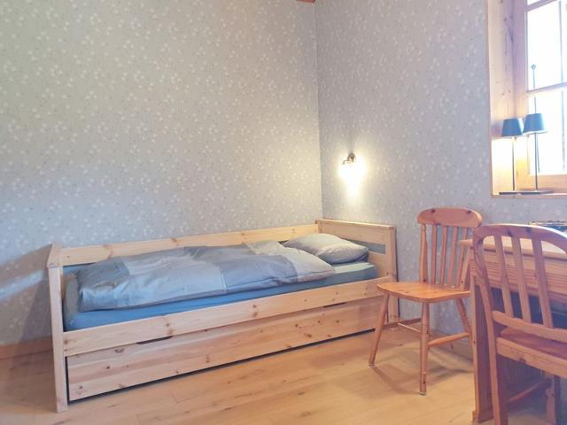 Quiet apartment near lake with garden, balcony, parking and wifi FR-1-624-150 - Samoëns