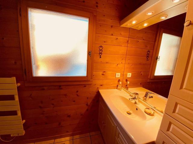 Traditional chalet with double garage and terrace FR-1-459-227 - La Clusaz