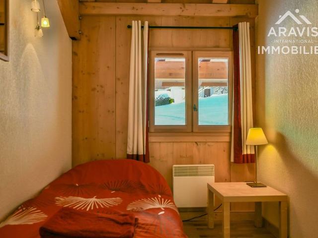 Cozy Apartment, 50m from Slopes, Sleeps 5, Fully Equipped Kitchen FR-1-391-183 - Le Grand Bornand