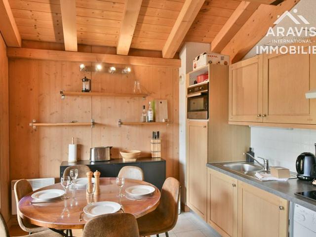 Cozy Apartment, 50m from Slopes, Sleeps 5, Fully Equipped Kitchen FR-1-391-183 - Le Grand Bornand