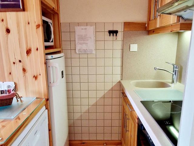 Cozy Apt for 6, Near Slopes & Shops, Balcony, Mountain View, Fully Equipped Kitchen, 2 Bathrooms FR-1-755-13 - Plagne Montalbert
