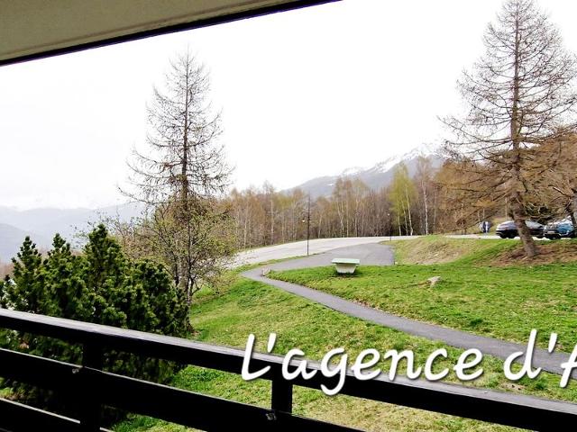 Cozy Apt for 6, Near Slopes & Shops, Balcony, Mountain View, Fully Equipped Kitchen, 2 Bathrooms FR-1-755-13 - Plagne Montalbert