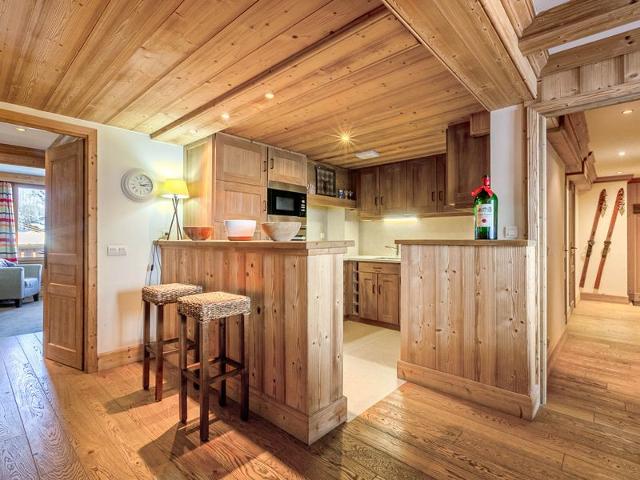 Luxury Apartment, Spacious and Comfortable, Ski-In/Ski-Out, Near Children's Village FR-1-694-114 - Val d'Isère Centre