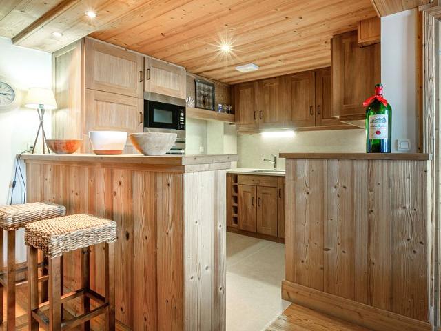 Luxury Apartment, Spacious and Comfortable, Ski-In/Ski-Out, Near Children's Village FR-1-694-114 - Val d'Isère Centre