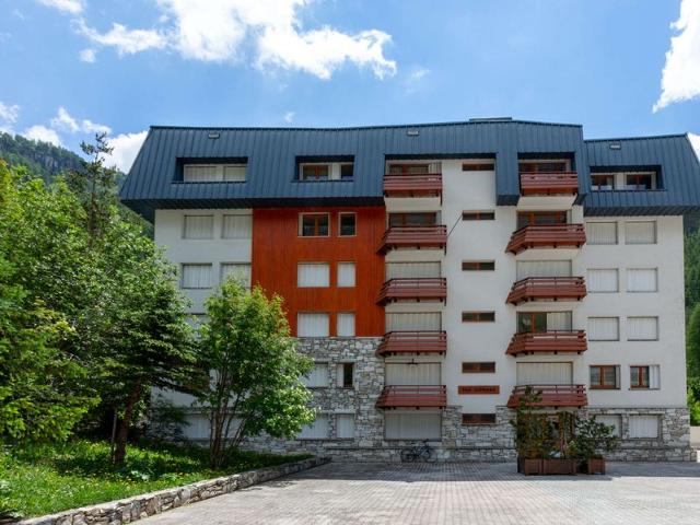 Exquisite and Cozy Apartment with WiFi and Garage in Val-d'Isère FR-1-694-232 - Val d'Isère Le Laisinant