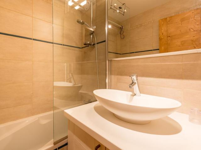 Exquisite and Cozy Apartment with WiFi and Garage in Val-d'Isère FR-1-694-232 - Val d'Isère Le Laisinant