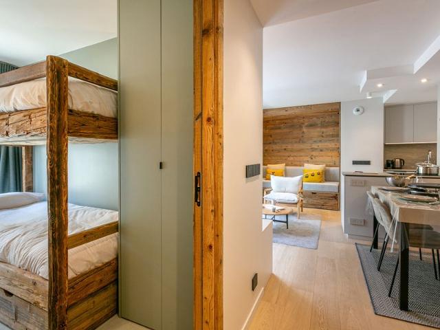 Charming New Apartment with WiFi, Parking, and Ski-In/Ski-Out Access in Val-d'Isère FR-1-694-332 - Val d'Isère Le Châtelard