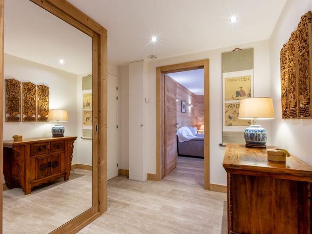 Spacious 3-Room Apartment with Balcony, Parking, and WiFi in Val-d'Isère FR-1-694-33 - Val d'Isère Centre