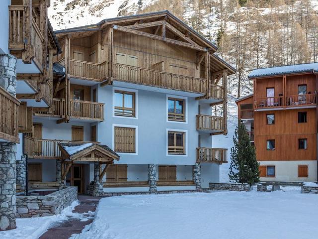 Spacious 3-Room Apartment with Balcony, Parking, and WiFi in Val-d'Isère FR-1-694-33 - Val d'Isère Centre