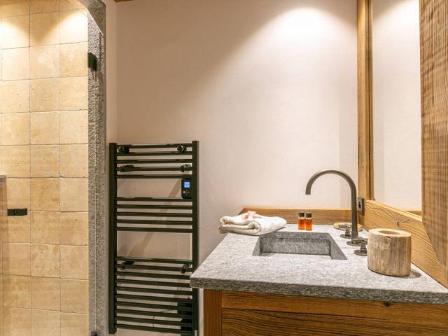Luxury apartment with pool, WiFi, and parking in Val-d'Isère FR-1-694-102 - Val d'Isère Le Châtelard