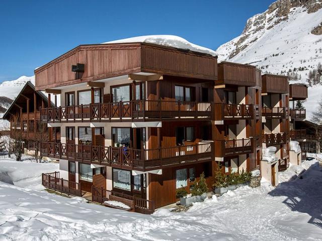 Cozy and Elegant Studio on the Snowfront, Near Val d'Isère Centre FR-1-694-190 - Val d'Isère Centre