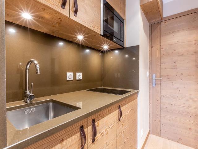 Cozy and Elegant Studio on the Snowfront, Near Val d'Isère Centre FR-1-694-190 - Val d'Isère Centre