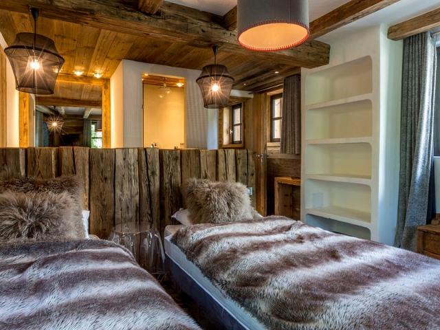 Luxurious Chalet with Pool, Hammam & Stunning Views in Val-d'Isère FR-1-694-95 - Val d'Isère Centre