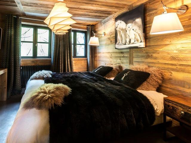 Luxurious Chalet with Pool, Hammam & Stunning Views in Val-d'Isère FR-1-694-95 - Val d'Isère Centre