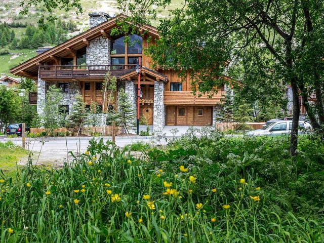 Luxurious Chalet with Pool, Hammam & Stunning Views in Val-d'Isère FR-1-694-95 - Val d'Isère Centre