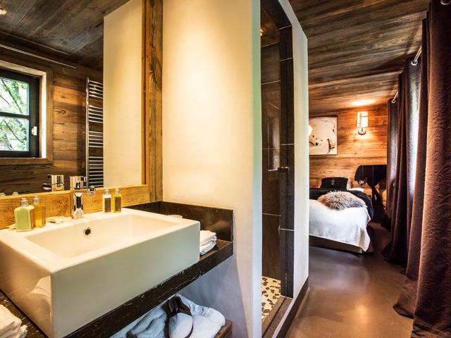 Luxurious Chalet with Pool, Hammam & Stunning Views in Val-d'Isère FR-1-694-95 - Val d'Isère Centre