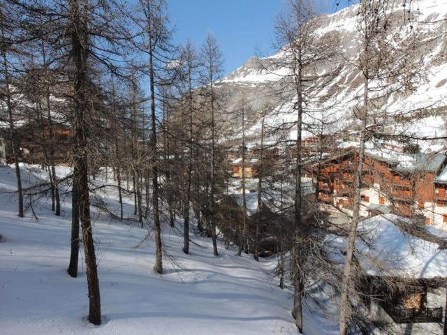 Cozy and Well-Equipped Apartment with Garage and Wi-Fi in a Quiet Area FR-1-694-154 - Val d'Isère Centre