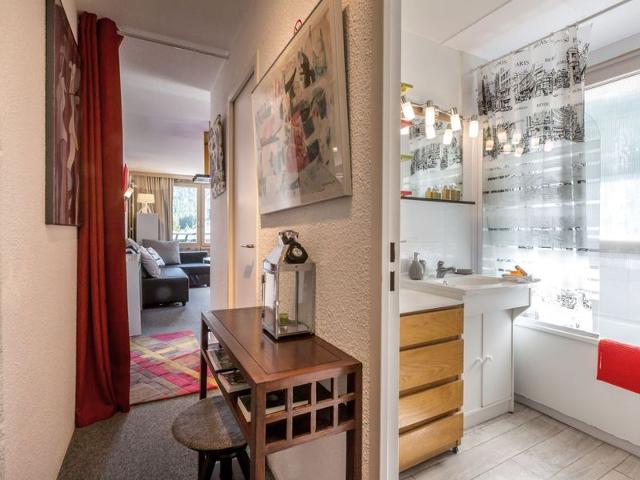 Pleasant ski-in/ski-out 2-room apartment with covered parking FR-1-694-220 - Val d'Isère La Daille